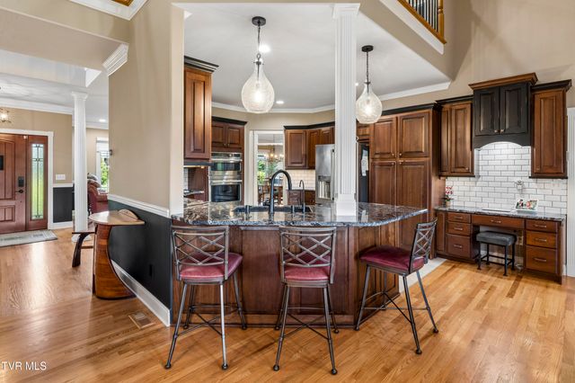 405 Harbor Approach, Johnson City, TN 37601