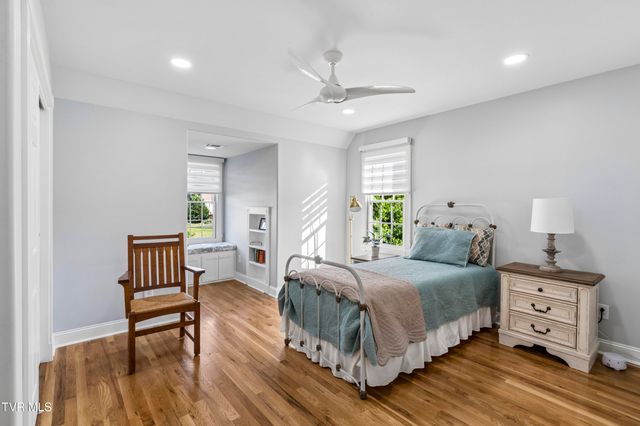 405 Harbor Approach, Johnson City, TN 37601
