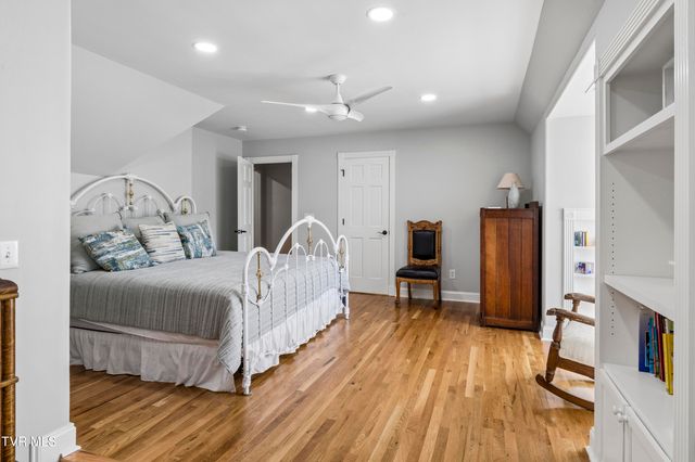 405 Harbor Approach, Johnson City, TN 37601