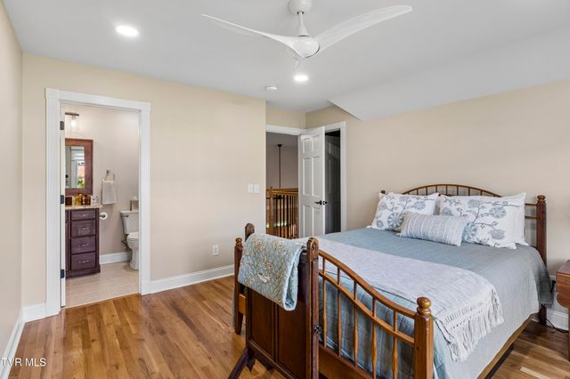 405 Harbor Approach, Johnson City, TN 37601