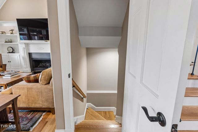 405 Harbor Approach, Johnson City, TN 37601