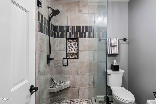 405 Harbor Approach, Johnson City, TN 37601