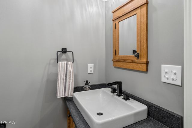 405 Harbor Approach, Johnson City, TN 37601