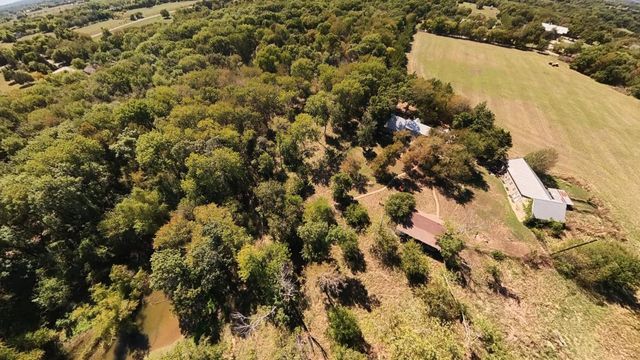 242 Oak Hill Road, Van Alstyne, TX 75495