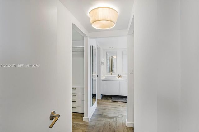 11111 Biscayne Boulevard 8C, Miami, FL 33181