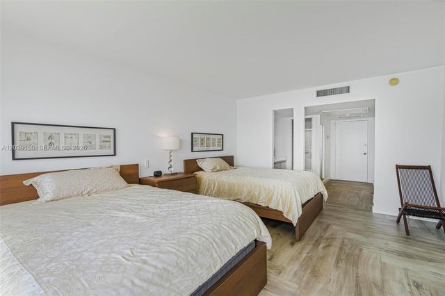 11111 Biscayne Boulevard 8C, Miami, FL 33181