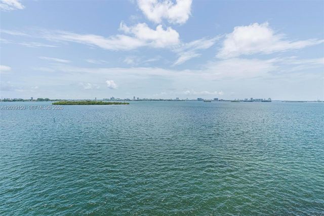11111 Biscayne Boulevard 8C, Miami, FL 33181