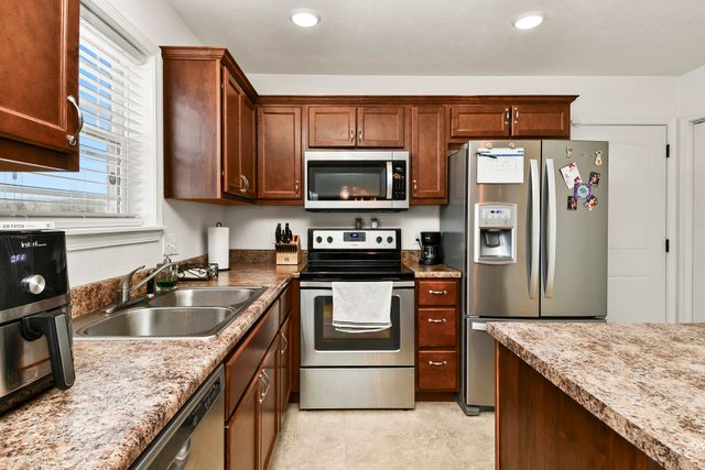 406 Spring Meadow Parkway, Branson, MO 65616