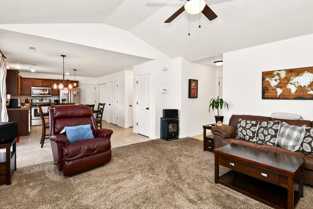 406 Spring Meadow Parkway, Branson, MO 65616