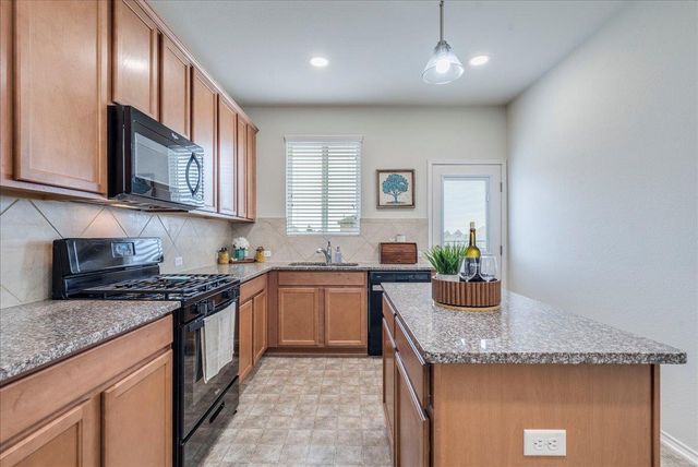 150 Nectar DR, Buda, TX 78610