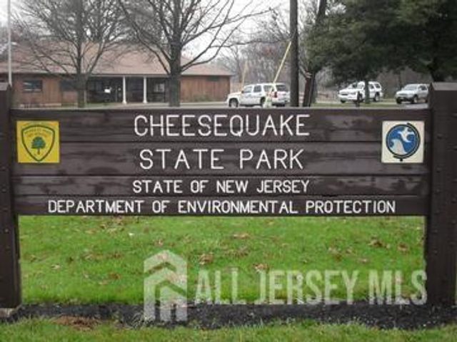 429 Lea Avenue, Old Bridge, NJ 08879