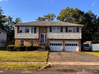 429 Lea Avenue, Old Bridge, NJ 08879