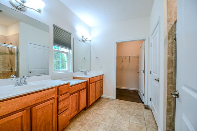 1136 Red Maple Drive 1136 Red Maple Drive, Troy, OH 45373