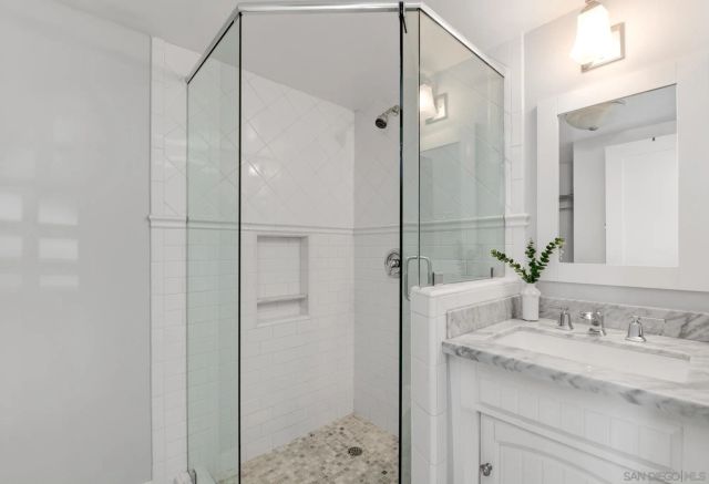 1411 1 Street, Coronado, CA 92118