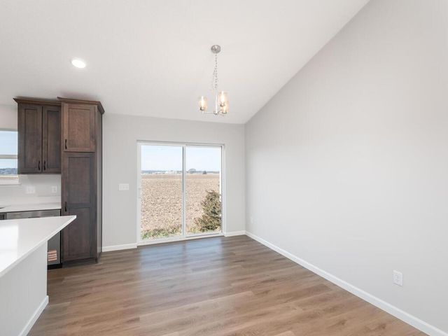 938 Prestwick Drive, Belle Plaine, MN 56011