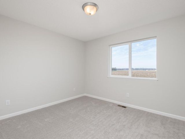 938 Prestwick Drive, Belle Plaine, MN 56011