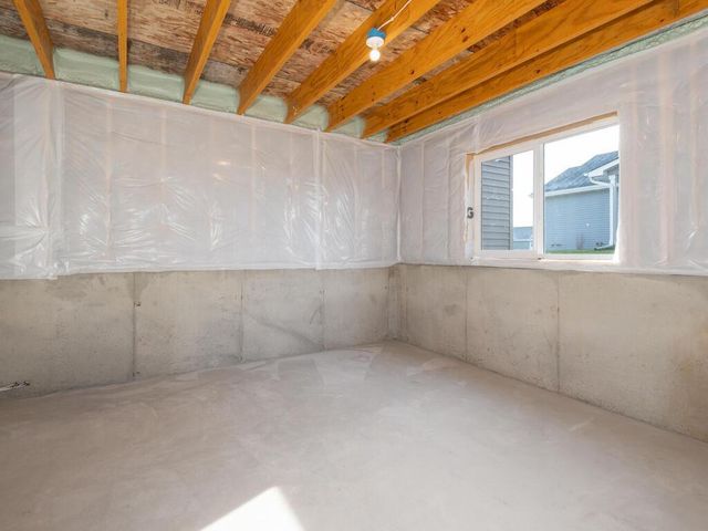 938 Prestwick Drive, Belle Plaine, MN 56011