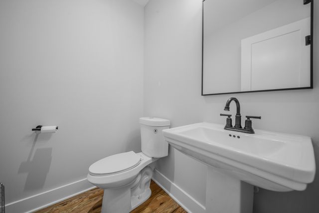 3109A Curtis St, Nashville, TN 37218