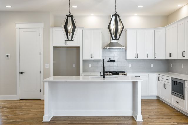 3109A Curtis St, Nashville, TN 37218
