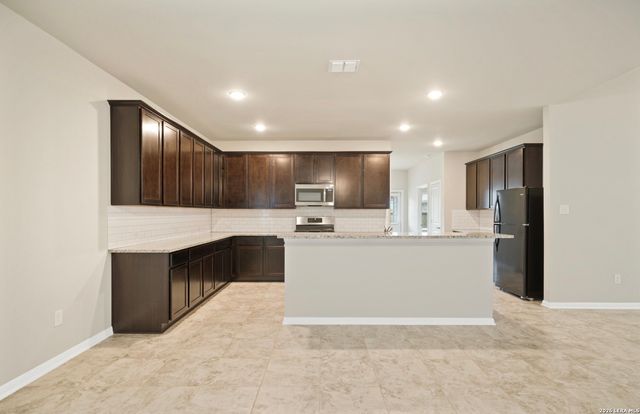 8907 Arundal Garden, Converse, TX 78109