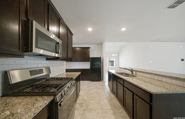 8907 Arundal Garden, Converse, TX 78109