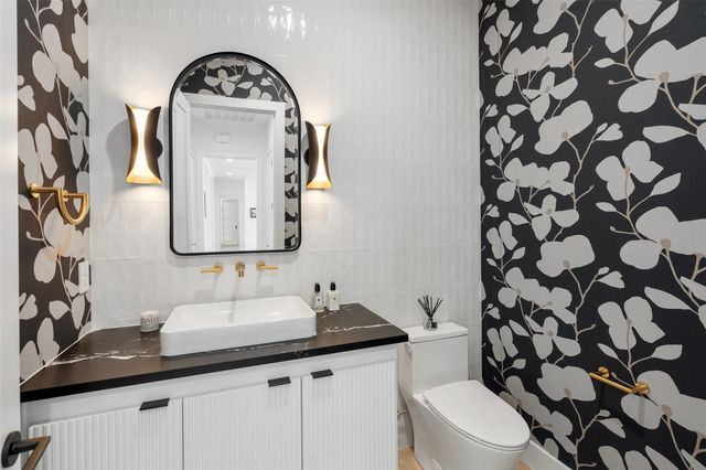 17213 MORNING GROVE LN, Austin, TX 78738