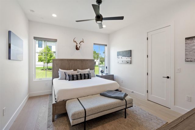 17213 MORNING GROVE LN, Austin, TX 78738