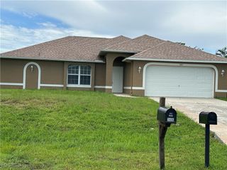 1405 SW 10th ST, Cape Coral, FL 33991
