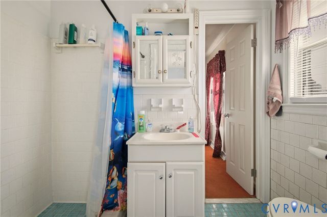 3124 W Hundred Rd, Chester, VA 23831