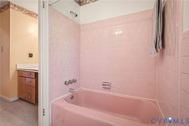 3124 W Hundred Rd, Chester, VA 23831