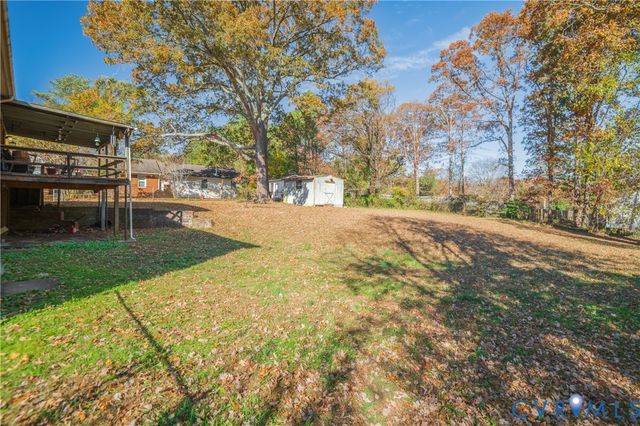 3124 W Hundred Rd, Chester, VA 23831