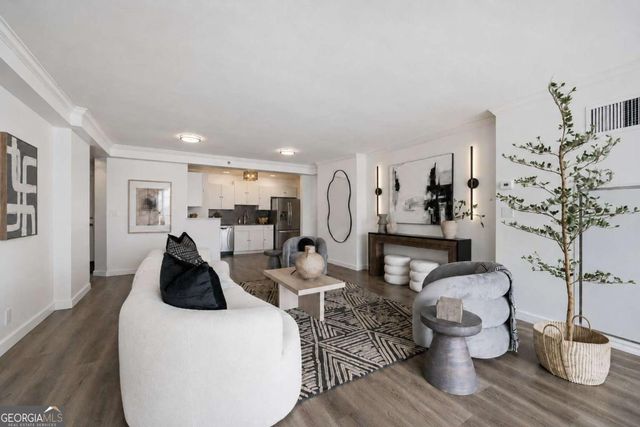 620 Peachtree Street NE 1613, Atlanta, GA 30308