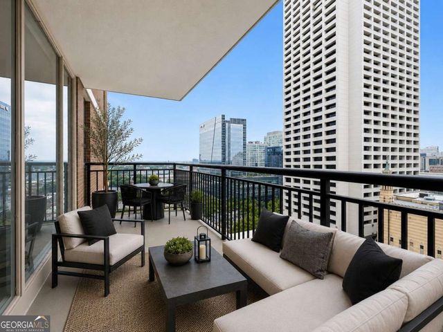 620 Peachtree Street NE 1613, Atlanta, GA 30308