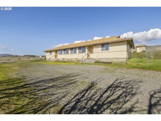 8415 HIGHWAY 14, Dallesport, WA 98617