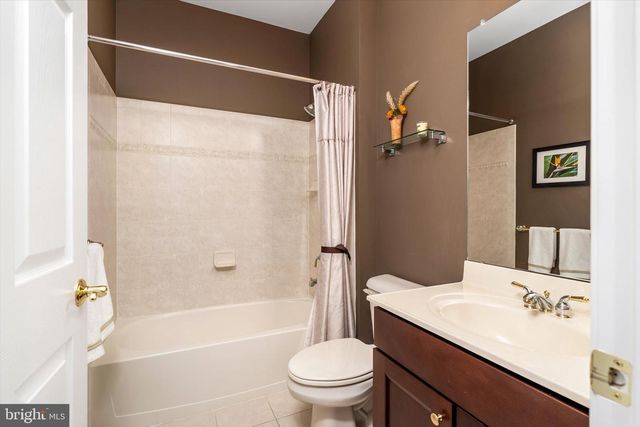 109 FONTAINE CT, Monroe Township, NJ 08831