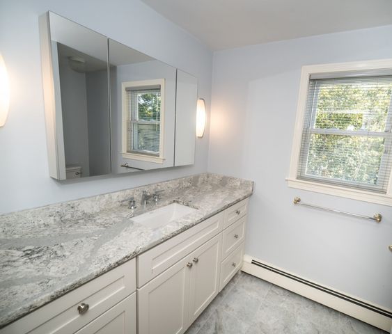 9 Cherlyn Dr, Northborough, MA 01532
