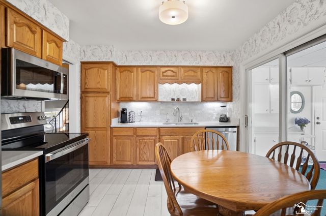 3415 Woodmont Drive, Lambertville, MI 48144