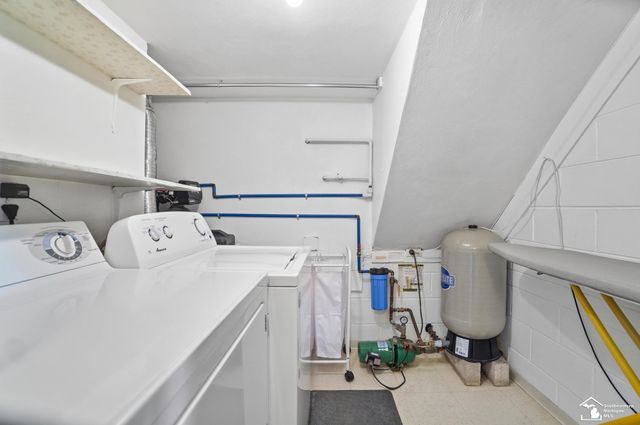 3415 Woodmont Drive, Lambertville, MI 48144