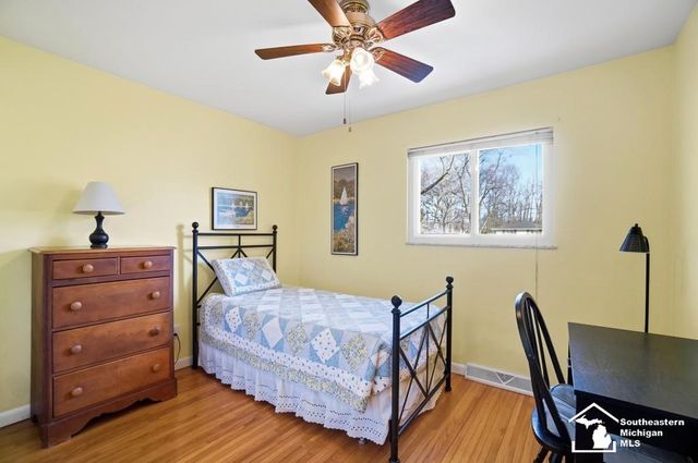 3415 Woodmont Drive, Lambertville, MI 48144