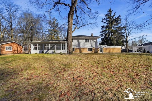 3415 Woodmont Drive, Lambertville, MI 48144