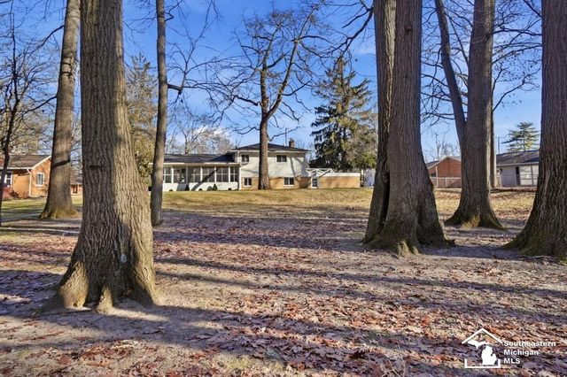 3415 Woodmont Drive, Lambertville, MI 48144