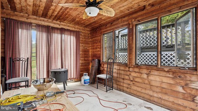 415 FOX HOLLOW DR, Feasterville Trevose, PA 19053