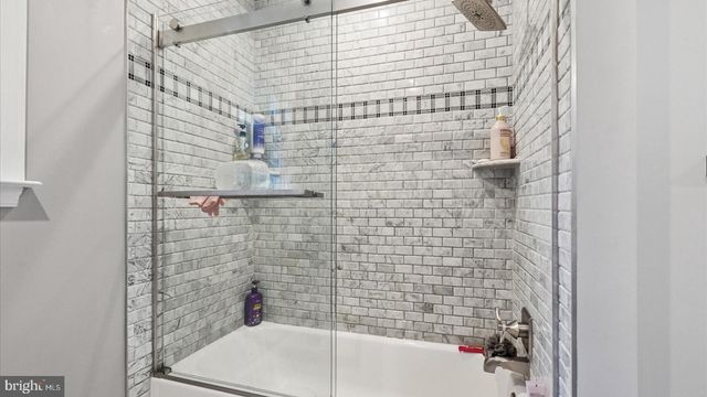 415 FOX HOLLOW DR, Feasterville Trevose, PA 19053