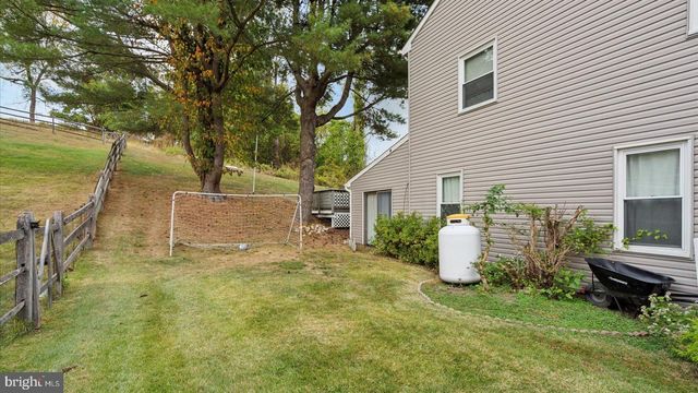 415 FOX HOLLOW DR, Feasterville Trevose, PA 19053