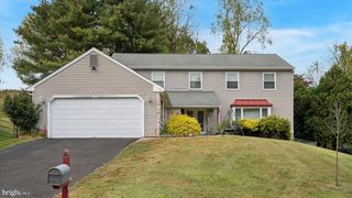 415 FOX HOLLOW DR, Feasterville Trevose, PA 19053