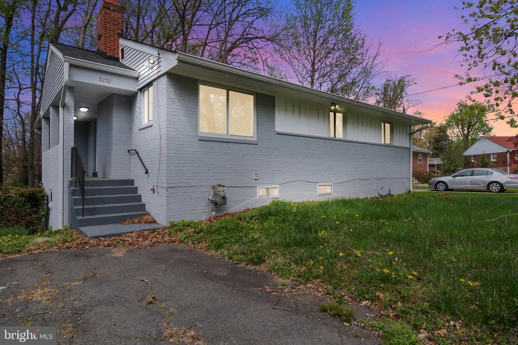 3252 BRANDY COURT, Falls Church, VA 22042