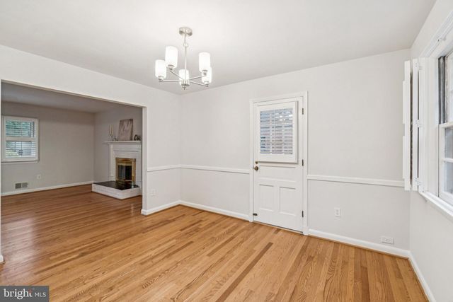 1624 41ST ST N, Mclean, VA 22101