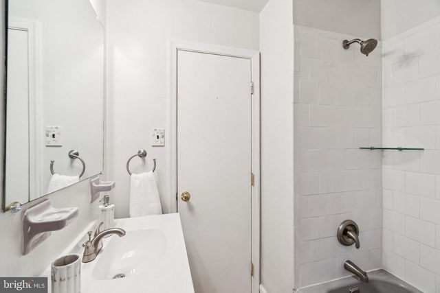 1624 41ST ST N, Mclean, VA 22101