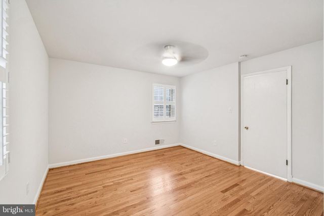 1624 41ST ST N, Mclean, VA 22101