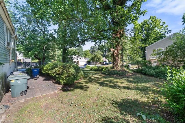 2259 Sherwood Drive, Winston-salem, NC 27103